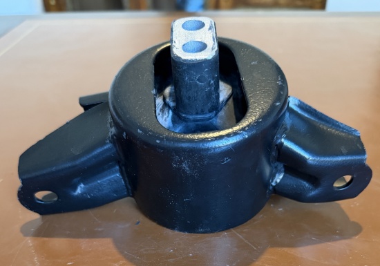 Manual Transmission Mount For 2012-2017 Hyundai Accent & Veloster (1.6l, L4)