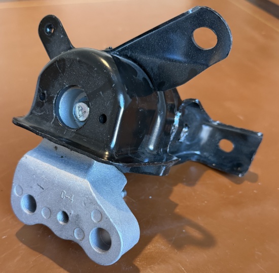 Toyota Altis (E150) Diesel 2008-14 - Front Engine Mounting