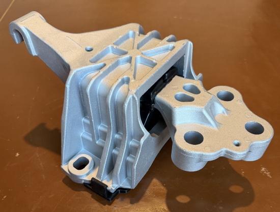 Transmission Mount for 2013-2016 Dart 2.0L 2.4L Hydraulic