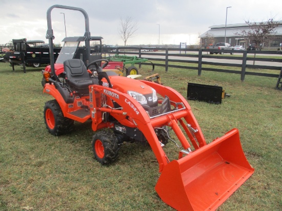 1767 Kubota Tractor