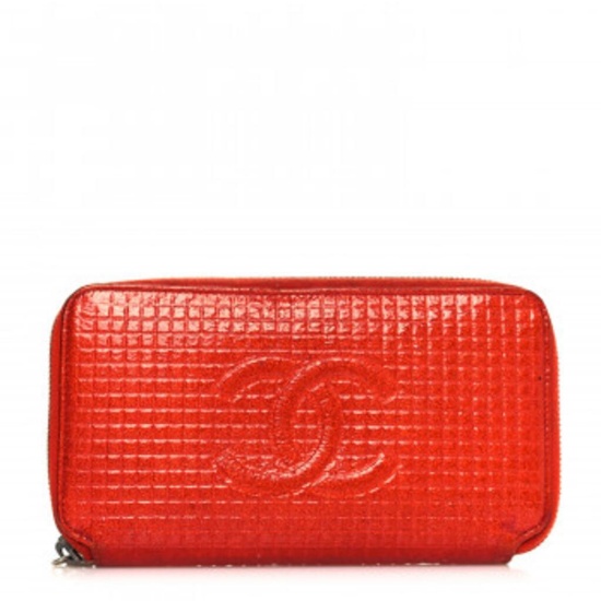 Vintage Chanel Cc Quilted Red Patent Leather Wallet