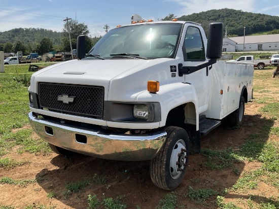 2005 CHEVY 5500 SERVICE TRUCK