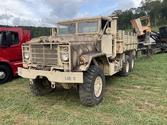 TANDEM MILITARY TRUCK