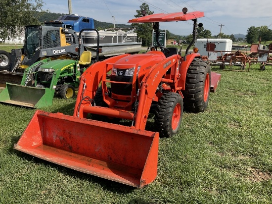 KUBOTA L4600 TRACTOR