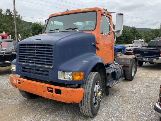 1994 INTERNATIONAL 8100 SINGLE AXLE