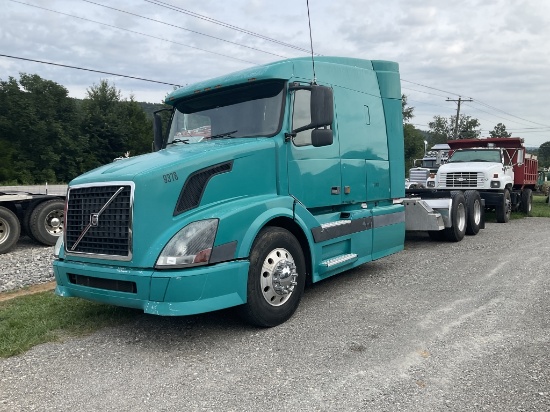 2003 VOLVO TANDEM AXLE