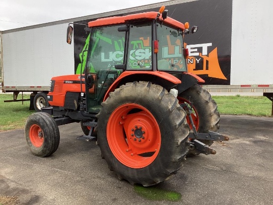 KUBOTA M900 TRACTOR