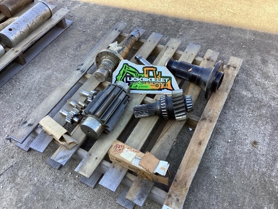 Pallet of Misc. Gears