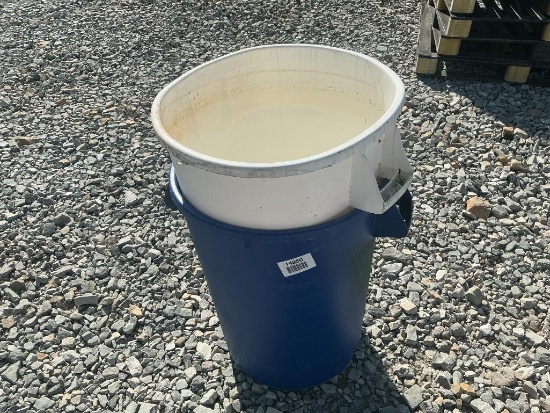 32 Gallon Trash Can