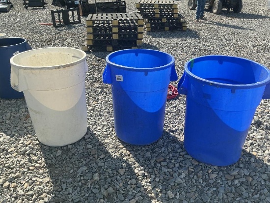 44 Gallon Trash Cans