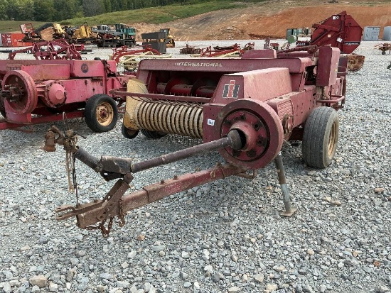 International Square Baler