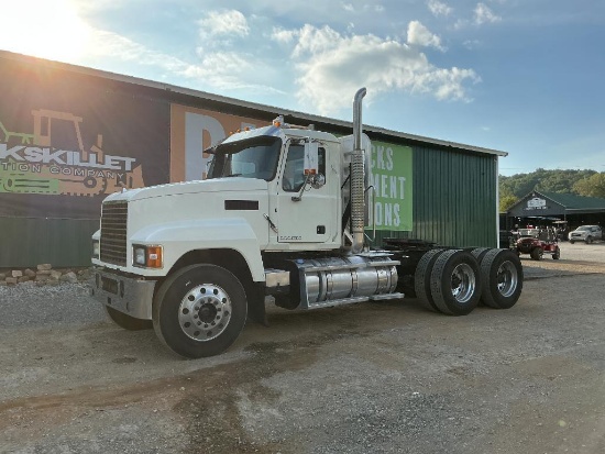 2017 Mack CHU613 Day Cab Semi Truck, VIN # 1M1AN07YXHM026174