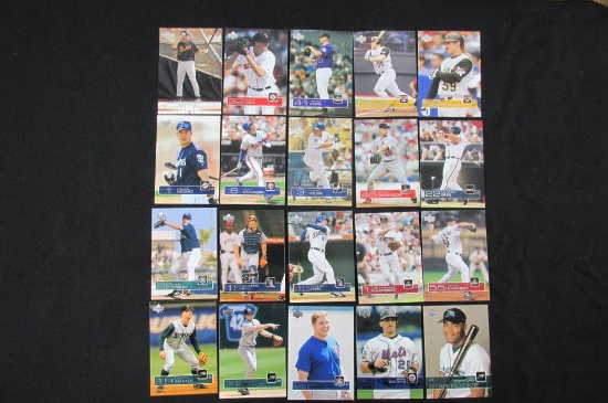 Approx. 100 Baseball Cards Majority Upper Deck