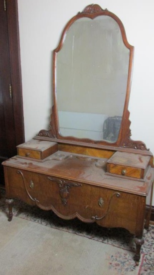 Large Antique Vanity - BR4