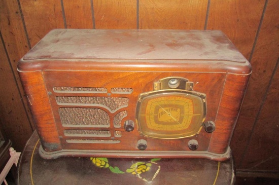 True Tone Vintage Radio
