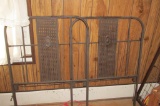 Metal Vintage Child's Crib Frame