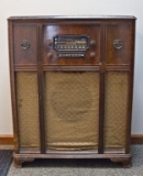 Vintage Stromberg-Carlson 920-L Tube Radio Receiver