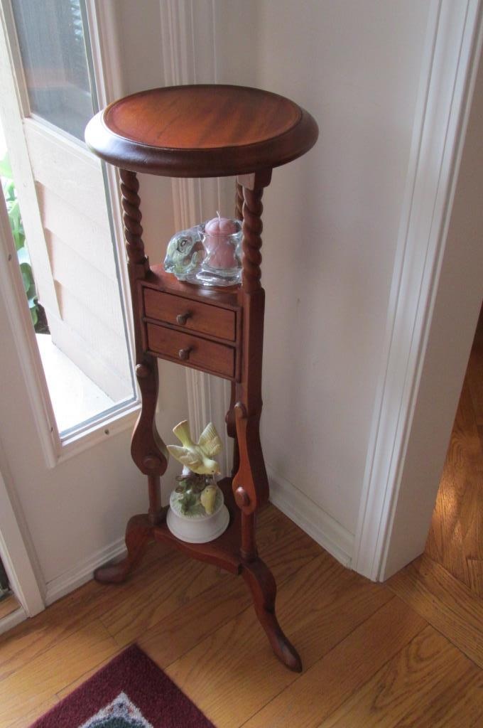 Decorative Round Table
