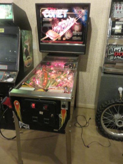 Williams Comet Pinball Machine -  Coin Operated - FF-2