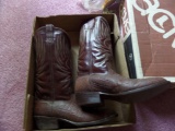 Acme Cowboy Boots  - M