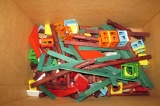 Lincoln Logs  - U