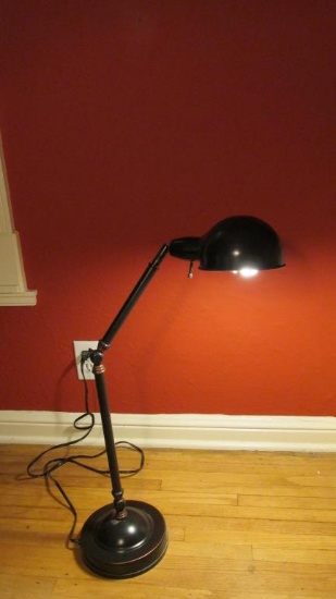 Adjustable Arm Black Metal Desk Lamp - LR