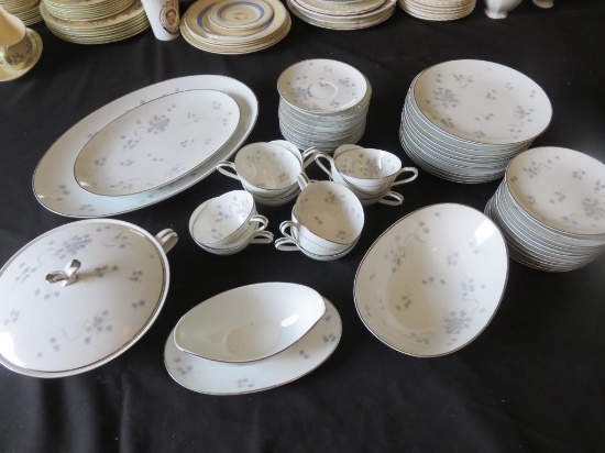 Online Only China & Antiques Auction!