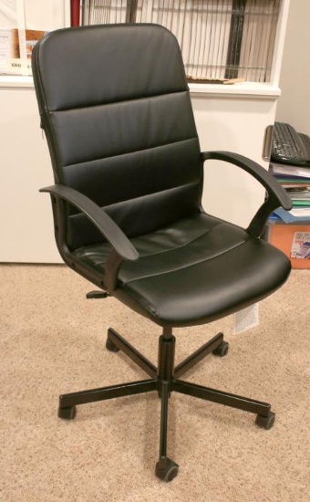 Black Rolling Office Chair - O