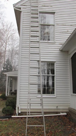 40' Aluminum Extension Ladder - Y