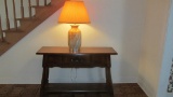 Hall Table With Lamp - F