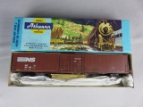 Athearn Trains HO Scale Hi-Cube Kit