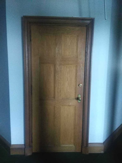 CU - (2) Oak Entry Doors