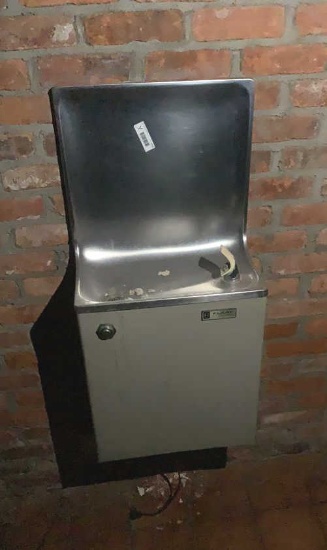 Y - Elkay Water Fountain