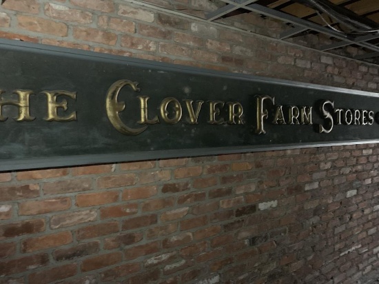 Y - Clover Farms Stores Co. Sign