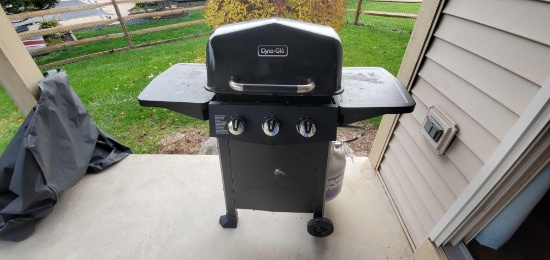 OUT- Dyna-Glo 3 Burner Gas Grill
