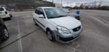 2009 White Kia Rio