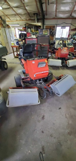 G- Jacobsen Greens King IV Plus V Twin OHV