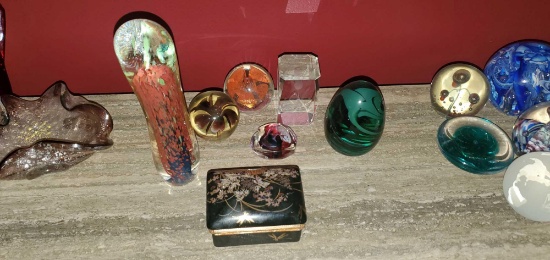 L- (5) Paperweights & Music Box