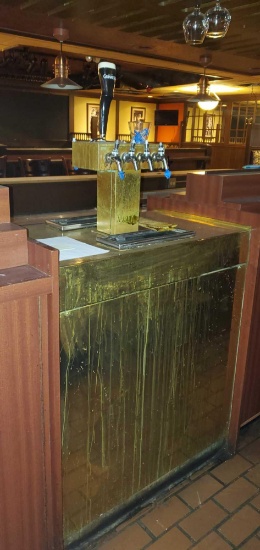 B- Stainless Steel Beer Tap Unit (8) Taps