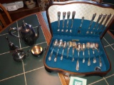 K- Will Rogers and Sons Silverware Set