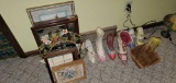 BR2- Decorative Shoes and Frames
