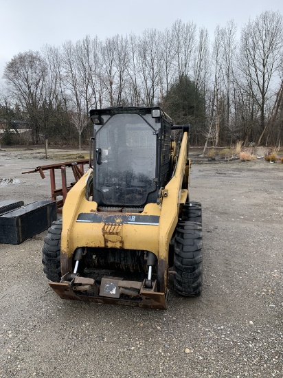CAT 262B Two Speed Front Loader