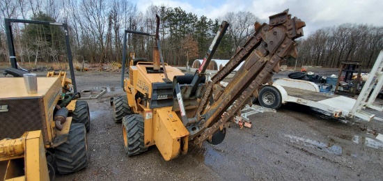 CASE 360 Trencher
