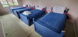 B2- Comforters, bedding & pillow (4 beds)