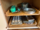 K- Contents of cabinet - pans