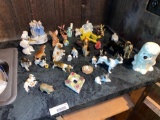 B- Figurines, Collectables