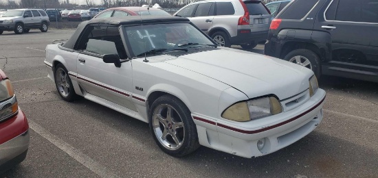 1990 White Ford Mustang Convertible