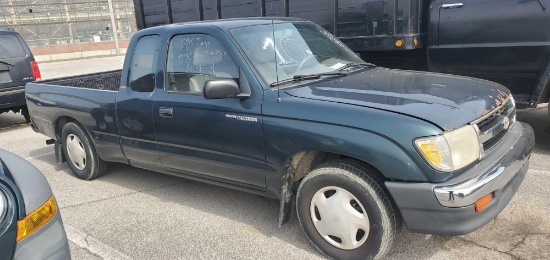 1998 Green Toyota Tacoma