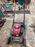 W- Honda HRC 216 Lawn Mower