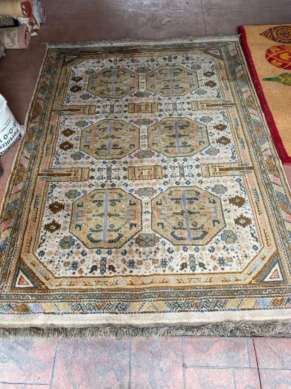 G- Antiqua Wool Area Rug